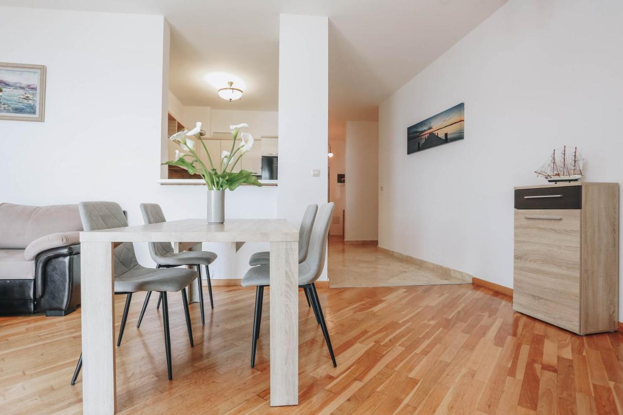 Apartment Near Ponta Nova Of Rafailovici Bečići Eksteriør billede