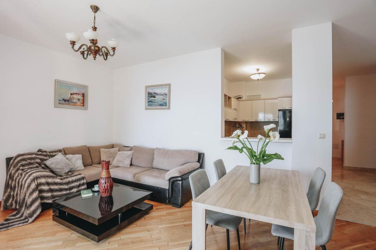 Apartment Near Ponta Nova Of Rafailovici Bečići Eksteriør billede