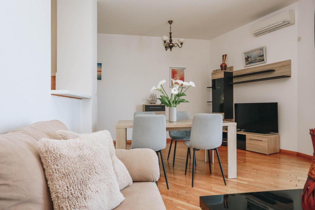 Apartment Near Ponta Nova Of Rafailovici Bečići Eksteriør billede