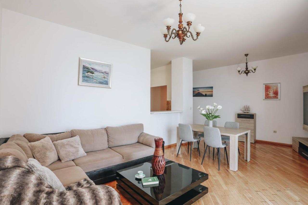 Apartment Near Ponta Nova Of Rafailovici Bečići Eksteriør billede