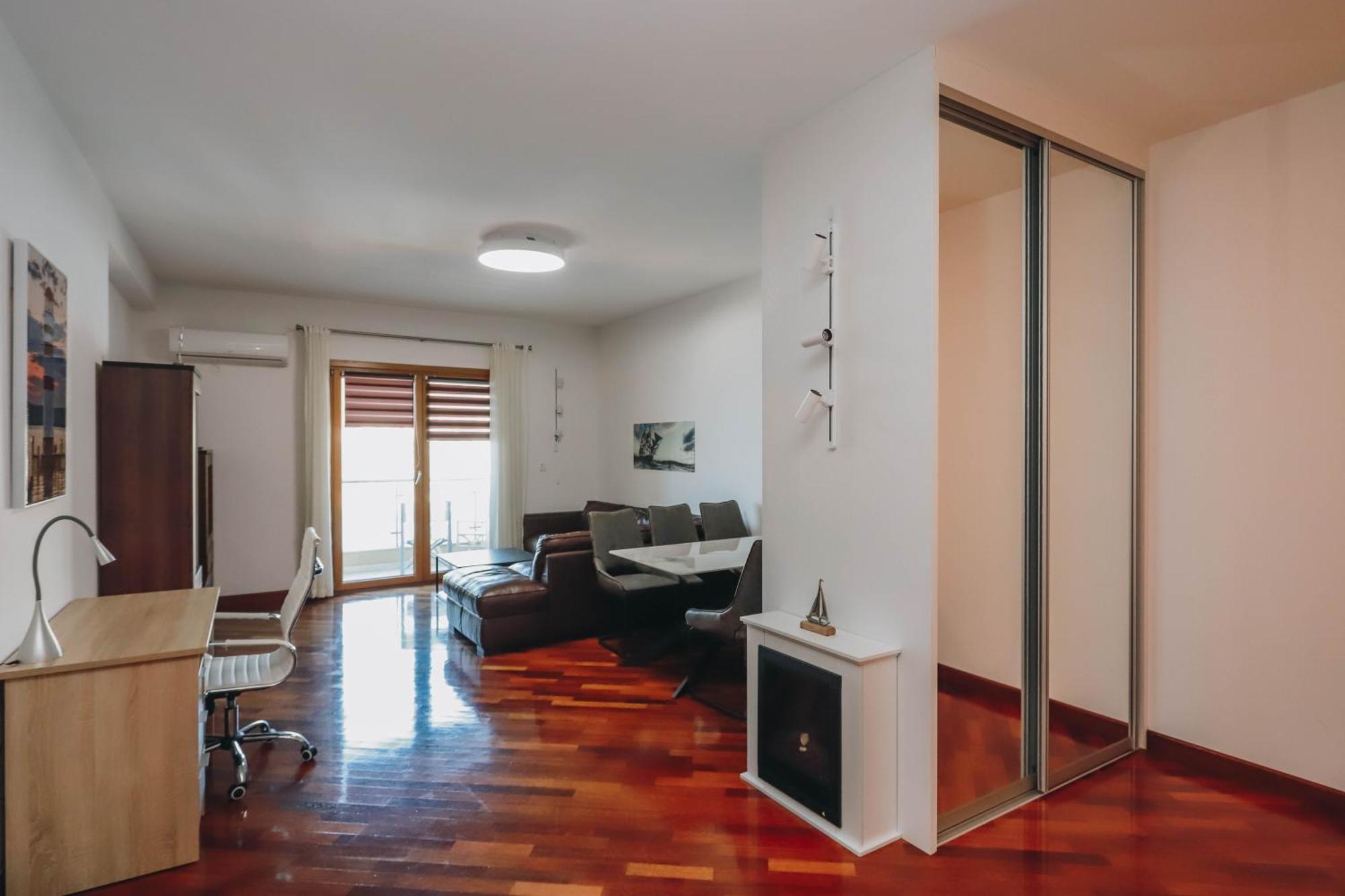 Apartment Near Ponta Nova Of Rafailovici Bečići Eksteriør billede